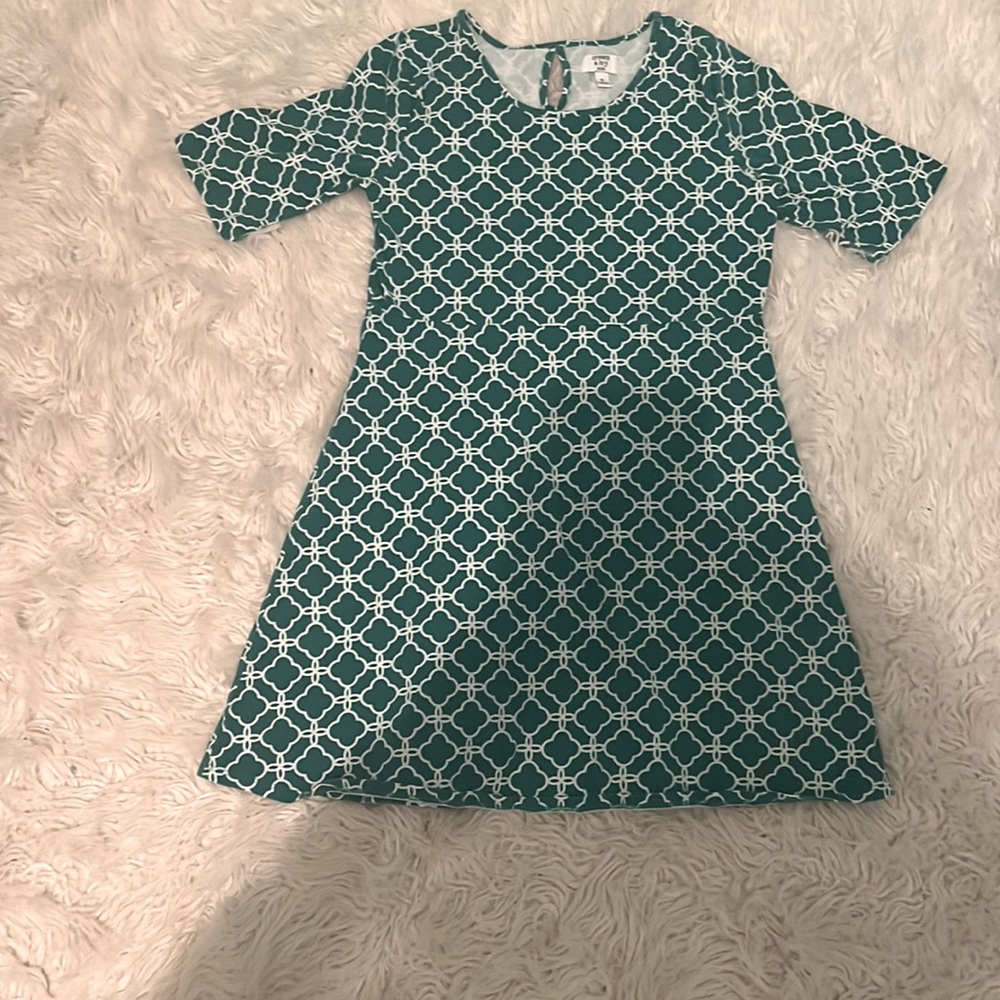 Crown and ivy girls pattern dress